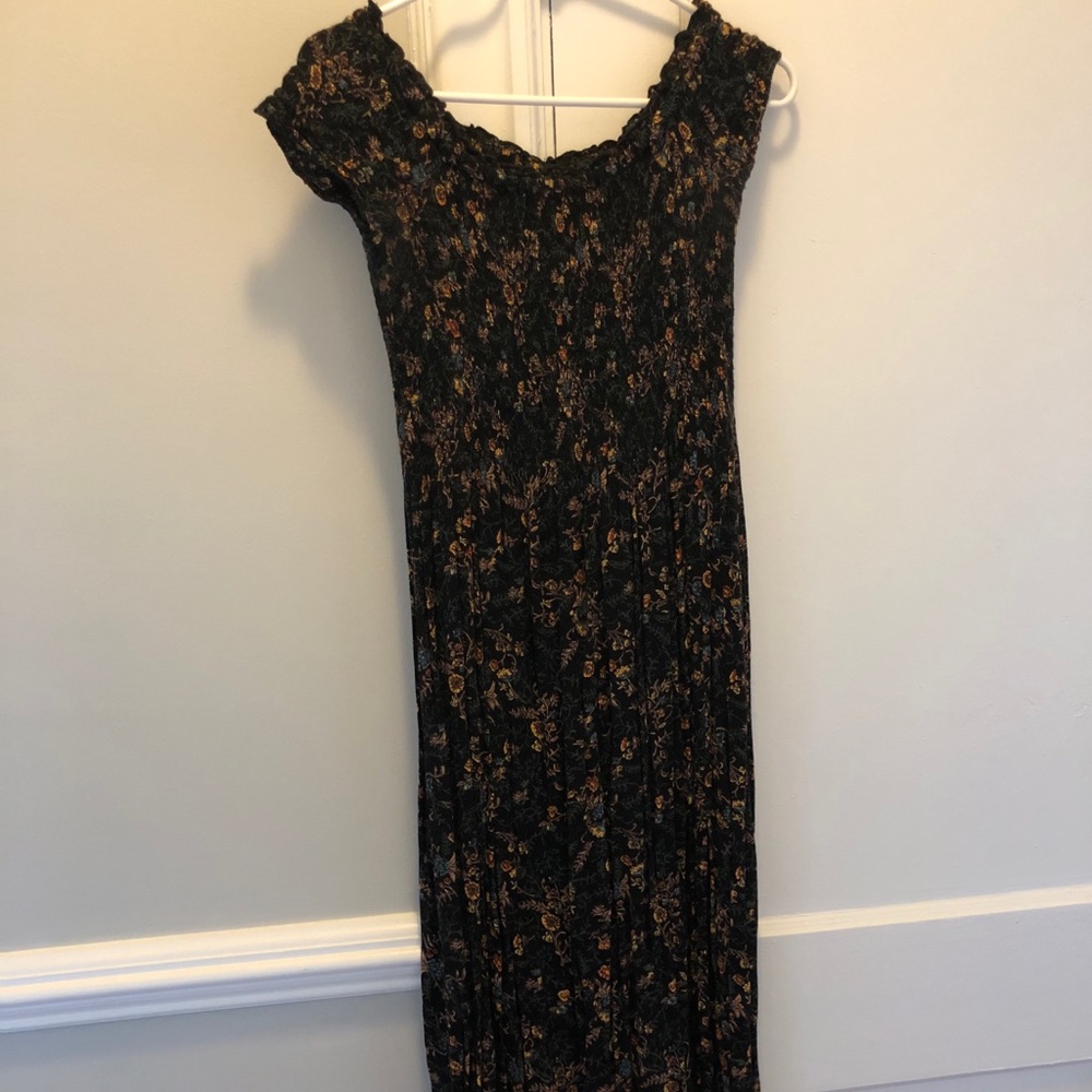 Kimchi blue off shoulder floral midi dress, used